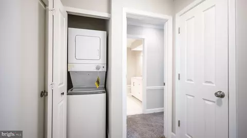 Entry Way - 2499 5 Shillings Rd, Frederick, MD 21701 photo 4 of 5