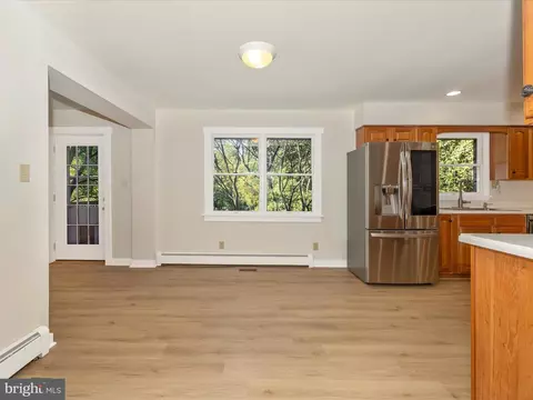 Living - 12436 Legore Rd, Keymar, MD 21757 photo 11 of 12