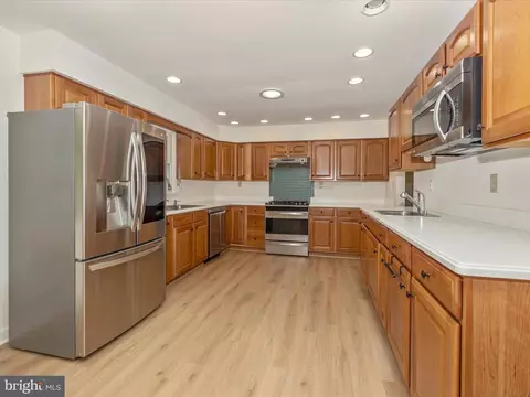 Kitchen - 12436 Legore Rd, Keymar, MD 21757 photo 4 of 7