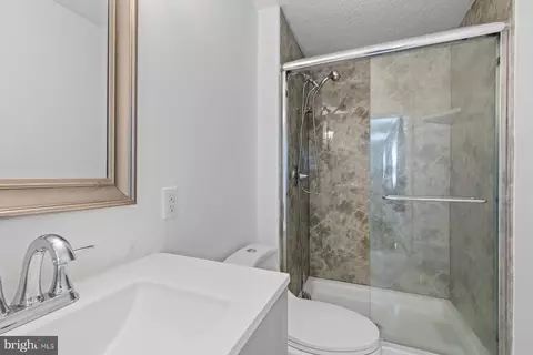 Bath - 138 Melrose Ct, Frederick, MD 21702 photo 3 of 3