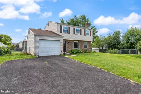Exterior - 138 Melrose Ct, Frederick, MD 21702 photo 2 of 6