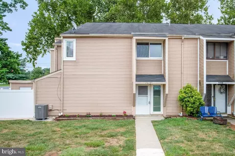 7295 C Coachlight Ct, Frederick, MD 21703 photo 4
