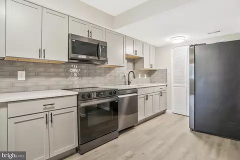 7295 C Coachlight Ct, Frederick, MD 21703 photo 16