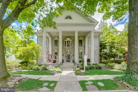 212 Rockwell Ter, Frederick, MD 21701