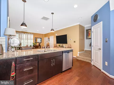 Kitchen - 6401 Alan Linton Blvd E, Frederick, MD 21703 photo 7 of 8