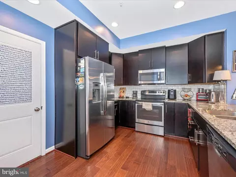 Kitchen - 6401 Alan Linton Blvd E, Frederick, MD 21703 photo 4 of 8