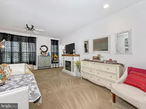 Living - 6401 Alan Linton Blvd E, Frederick, MD 21703 photo 5 of 5