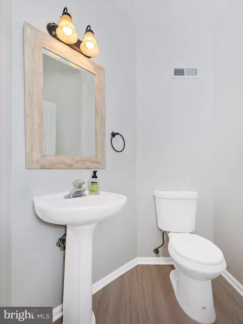 Bath - 3534 Winthrop Ln, Frederick, MD 21704 photo 1 of 5