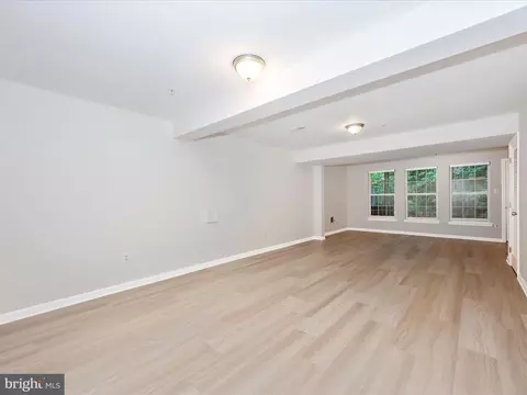 Living - 3534 Winthrop Ln, Frederick, MD 21704 photo 12 of 14