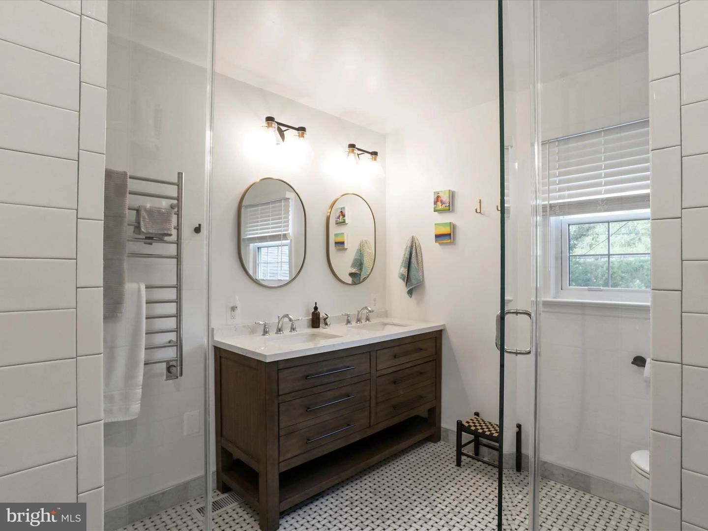 Bath - 23 Fairview Ave, Frederick, MD 21701 photo 3 of 5