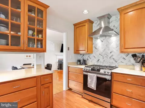 Kitchen - 23 Fairview Ave, Frederick, MD 21701 photo 6 of 10