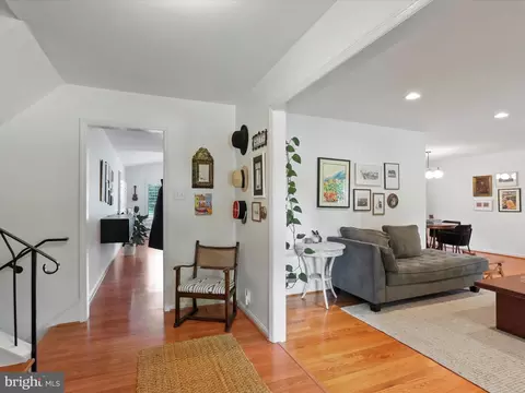 Entry Way - 23 Fairview Ave, Frederick, MD 21701 photo 1 of 3