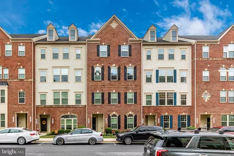 4880 Hiteshow Dr, Frederick, MD 21703