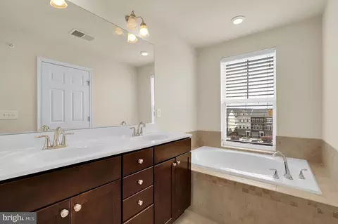 5900 Forum Sq, Frederick, MD 21703 photo 20