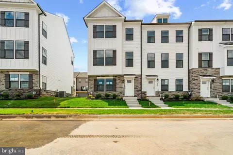 440 Herringbone Way, Frederick, MD 21701