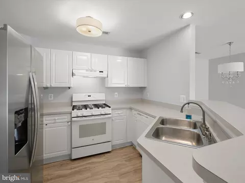 2103 Wayside Dr #2D, Frederick, MD 21702 photo 4