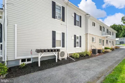 114 E 8th St, Frederick, MD 21701 photo 2