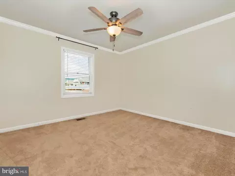 Bedroom - 10 Easy St, Thurmont, MD 21788 photo 6 of 7