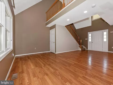 Living - 10 Easy St, Thurmont, MD 21788 photo 5 of 6