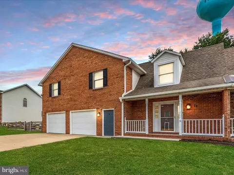 Exterior - 10 Easy St, Thurmont, MD 21788 photo 4 of 11
