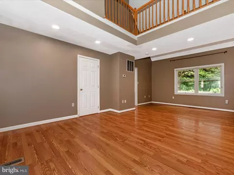 Living - 10 Easy St, Thurmont, MD 21788 photo 3 of 6