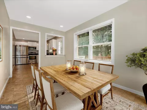 Dining - 10 Easy St, Thurmont, MD 21788 photo 1 of 1