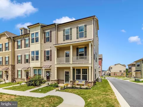 8629 Loblolly Ln, Frederick, MD 21704