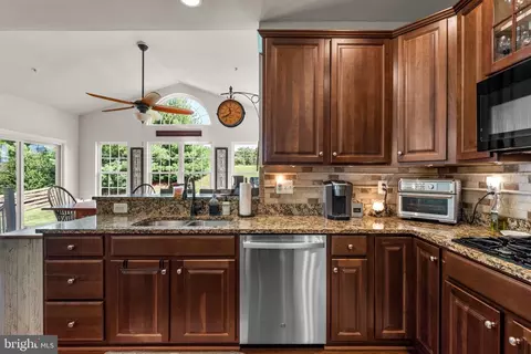 9704 Ethan Ridge Ave, Frederick, MD 21704 photo 16