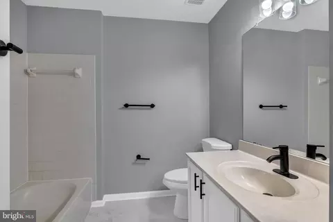 5512 Upshur Sq, Frederick, MD 21703 photo 10