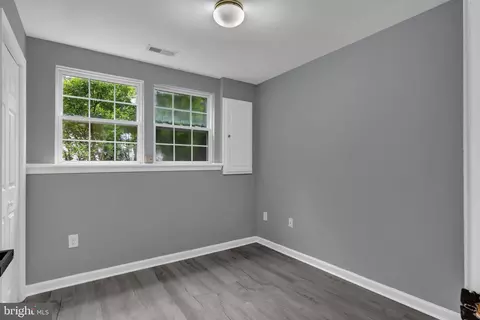 5512 Upshur Sq, Frederick, MD 21703 photo 17
