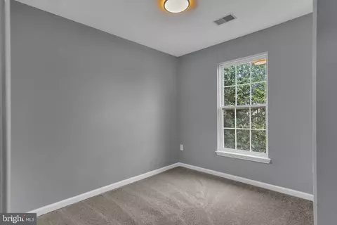 5512 Upshur Sq, Frederick, MD 21703 photo 6