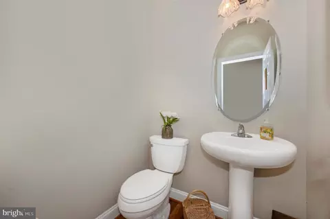 Entry Way - 9158 Hinks Ln, Frederick, MD 21704 photo 5 of 12