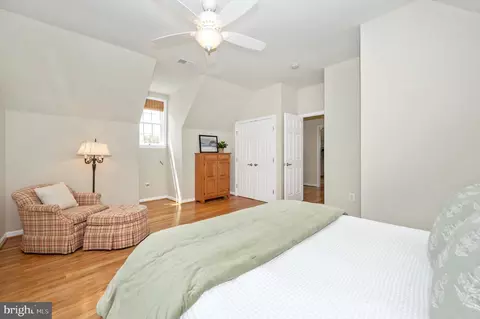 Bedroom - 9158 Hinks Ln, Frederick, MD 21704 photo 4 of 6