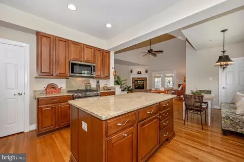Kitchen - 9158 Hinks Ln, Frederick, MD 21704 photo 4 of 5