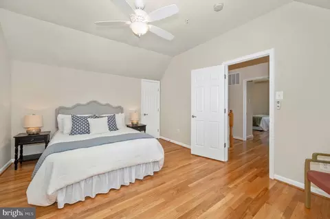Bedroom - 9158 Hinks Ln, Frederick, MD 21704 photo 5 of 6