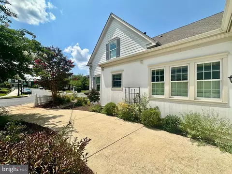 Exterior - 9158 Hinks Ln, Frederick, MD 21704 photo 10 of 11