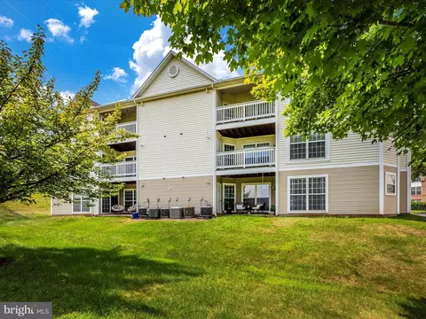 Exterior - 2502 Driftwood Ct #1B, Frederick, MD 21702 photo 8 of 15