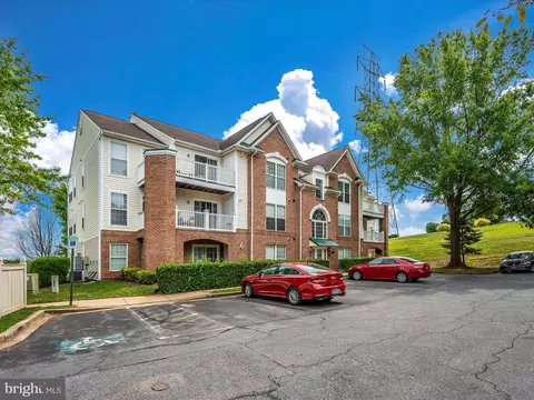 Exterior - 2502 Driftwood Ct #1B, Frederick, MD 21702 photo 10 of 15