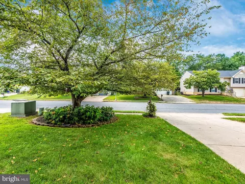 Exterior - 810 Geronimo Dr, Frederick, MD 21701 photo 9 of 9