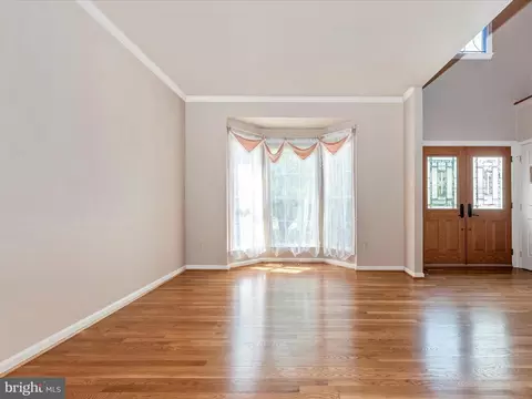 Living - 810 Geronimo Dr, Frederick, MD 21701 photo 2 of 9