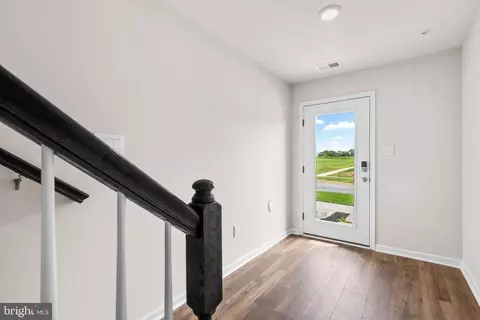 427 Union St, Frederick, MD 21701 photo 2