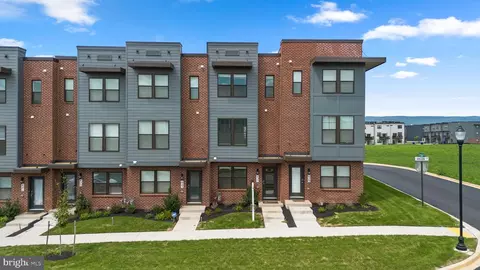 427 Union St, Frederick, MD 21701