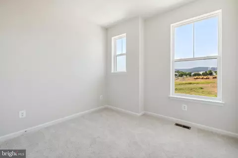 2002 Alice Ct, Frederick, MD 21702 photo 9