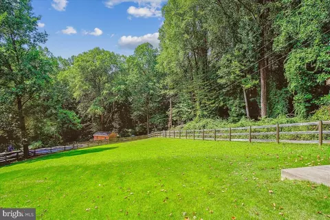 5596 Parkview Ct, Frederick, MD 21702 photo 19