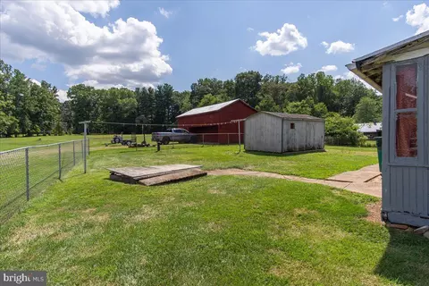 Exterior - 6415 Mountaindale Rd, Frederick, MD 21702 photo 4 of 4