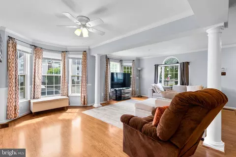 Living - 100 Buell Dr, Frederick, MD 21702 photo 3 of 4