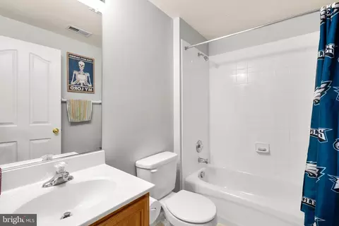 Bath - 100 Buell Dr, Frederick, MD 21702 photo 3 of 3