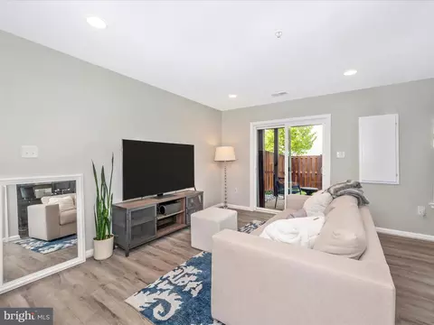 Living - 6593 Corbel Way, Frederick, MD 21703 photo 4 of 4