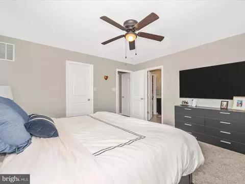 Bedroom - 6593 Corbel Way, Frederick, MD 21703 photo 1 of 4