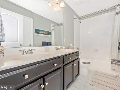 Bath - 6593 Corbel Way, Frederick, MD 21703 photo 3 of 4